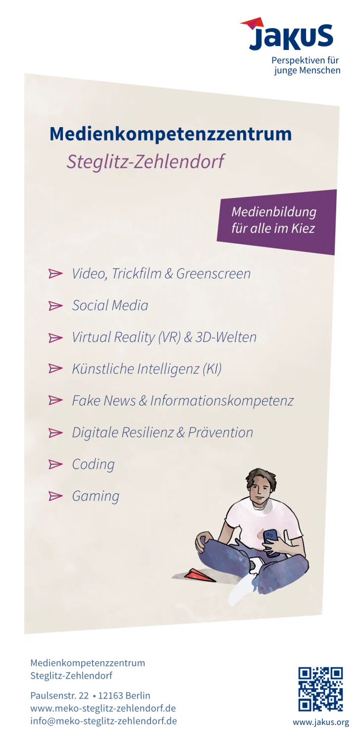 Flyer des Medienkompetenzzentrums in Steglitz-Zehlendorf. Hier gibt es Medienbildung für alle im Kiez- Zum Beispiel gibt es Wissen über: Video, Trickfilm und Greenscreen. Social-Media. Virtual Reality. Künstliche Intelligenz. Fake News. Digitale Resilienz und Prävention. Gaming. Coding.